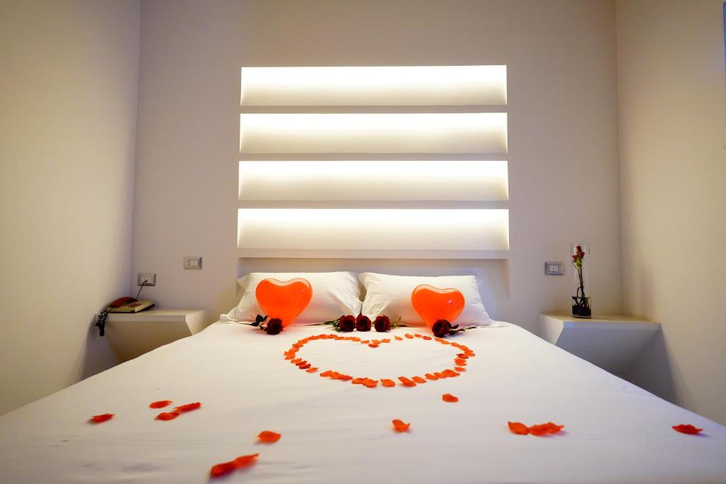 Superior Matrimoniale/Doppia con Letti Singoli con Vista Piscina